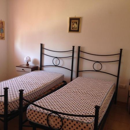 Appartamento Con Veranda Primo Piano Reitani Kültér fotó