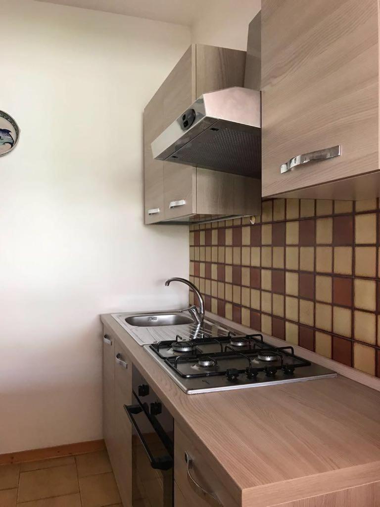 Appartamento Con Veranda Primo Piano Reitani Kültér fotó